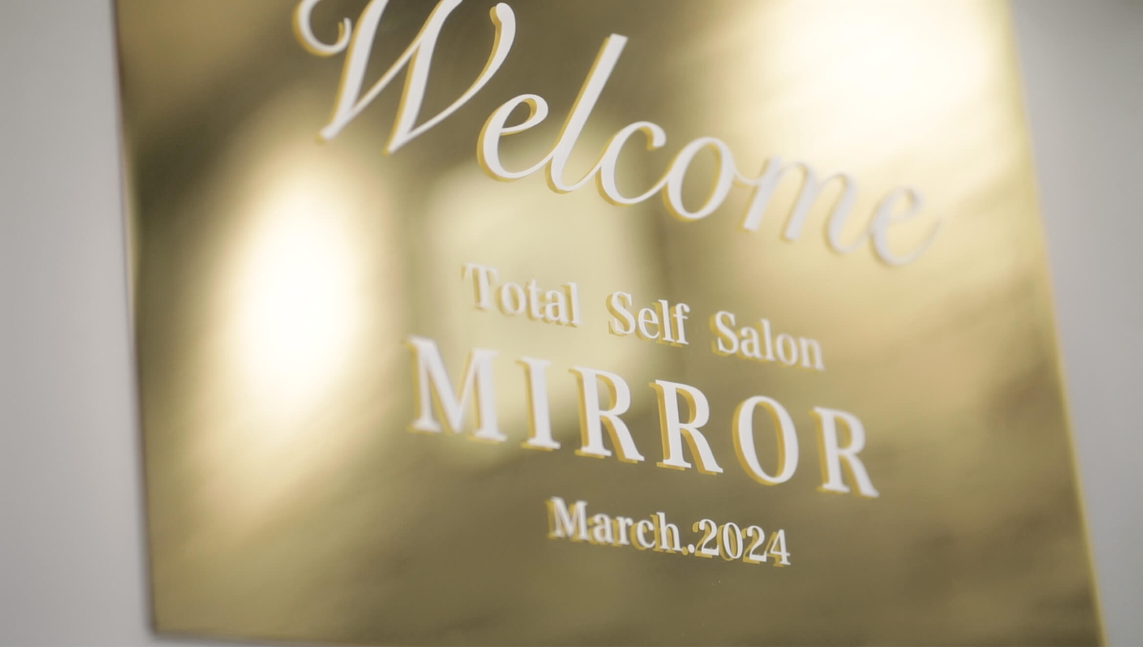 Total Self Salon MIRROR